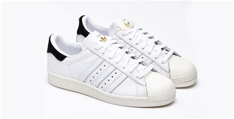 Hvide adidas Superstar sneakers online .